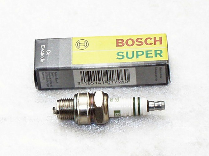neu! 2 Zündkerzen W240 T2 